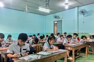 An Giang tổ chức dạy và học về tiết kiệm và bảo vệ nguồn nước đối với cấp Tiểu học.