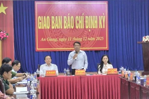 An Giang họp giao ban báo chí định kỳ hàng tháng.