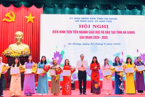 An Giang nhân rộng điển hình tiên tiến ngành GD&ĐT. (Ảnh: Trọng Nhân)