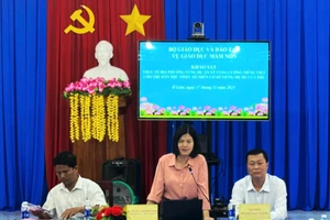 Bộ GD&ĐT khảo sát triển khai tăng cường tiếng Việt cho trẻ dân tộc tại An Giang