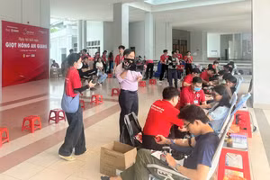 Ngày hội "Giọt hồng An Giang". Ảnh: Trọng Nhân.