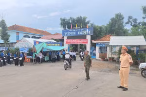 Buổi thi môn Ngữ văn tại An Giang diễn ra an toàn, nghiêm túc, đúng quy chế. Ảnh: Trọng Nhân.