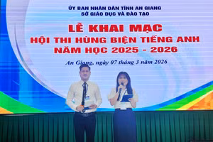 An Giang khai mạc Hội thi Hùng biện tiếng Anh dành cho học sinh phổ thông năm học 2025 - 2026.