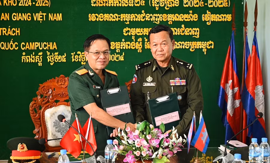 ky-ket-voi-tieu-khu-kampong-speu.jpg