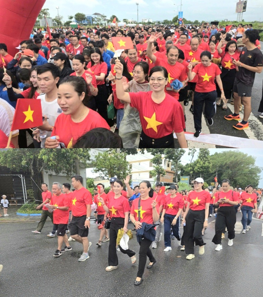 Sau khi phát động, hàng nghìn người bắt đầu xuất phát đi bộ với quãng đường dài 3km. 1000051906.jpg