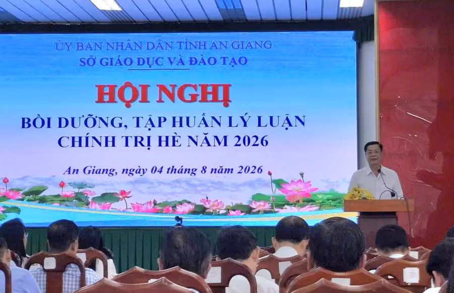 An Giang bồi dưỡng chính trị hè năm 2026 cho cán bộ, giáo viên.