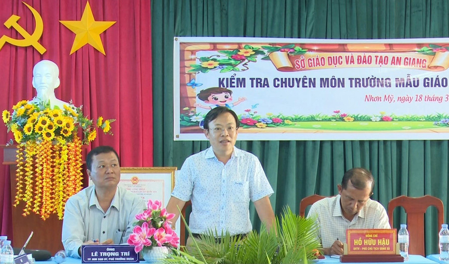 Đoàn công tác Sở GD&ĐT An Giang kiểm tra chuyên môn tại Trường Mẫu giáo Nhơn Mỹ.