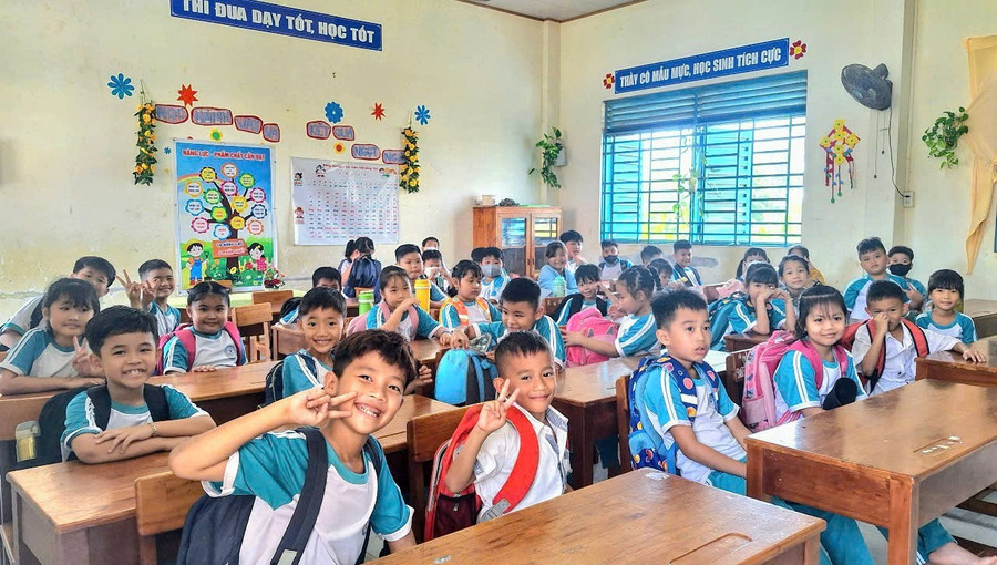 "Mỗi ngày đến trường là mỗi ngày vui" của học sinh. Ảnh: Trọng Nhân.