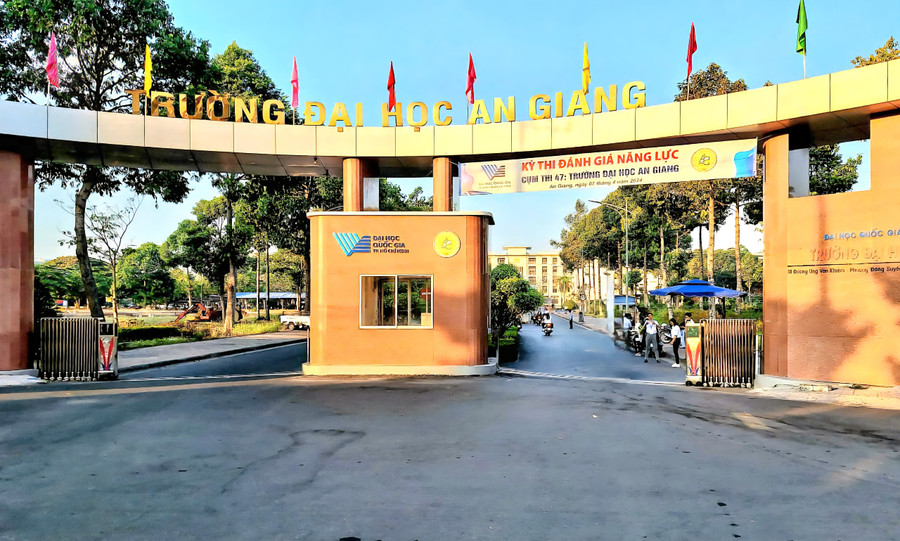 Năm 2025, Trường Đại học An Giang tuyển sinh 40 ngành đào tạo chính quy với 2.876 chỉ tiêu. Ảnh: Trọng Nhân.