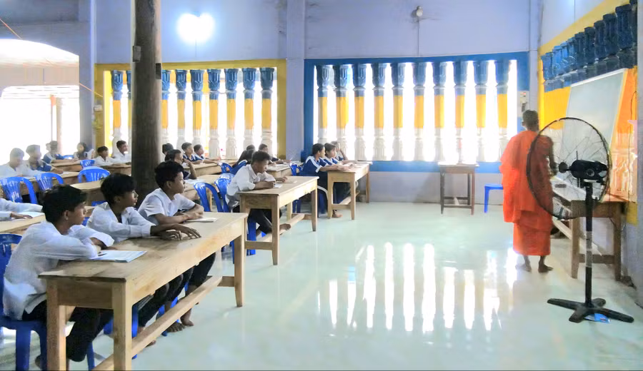 An Giang duy trì các lớp dạy chữ Khmer cho học sinh dân tộc. 