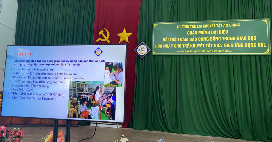 An Giang triển khai giáo dục hòa nhập cho trẻ khuyết tật. Ảnh: Trọng Nhân.
