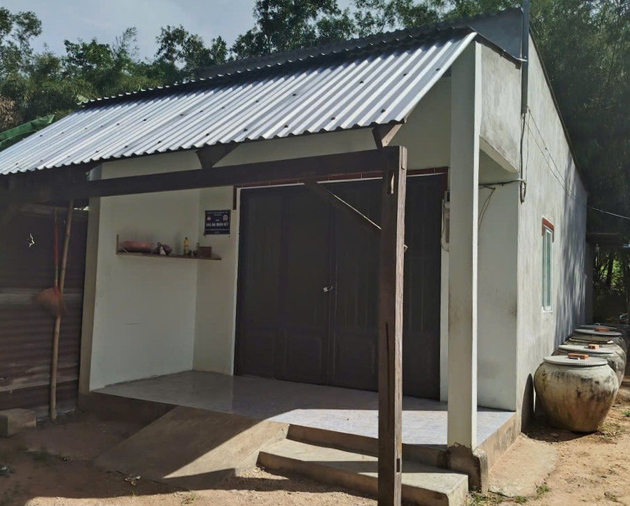 Căn nhà Đại đoàn kết, nơi em Chau Na Vuône và bà ngoại sinh sống. 1000064519.jpg