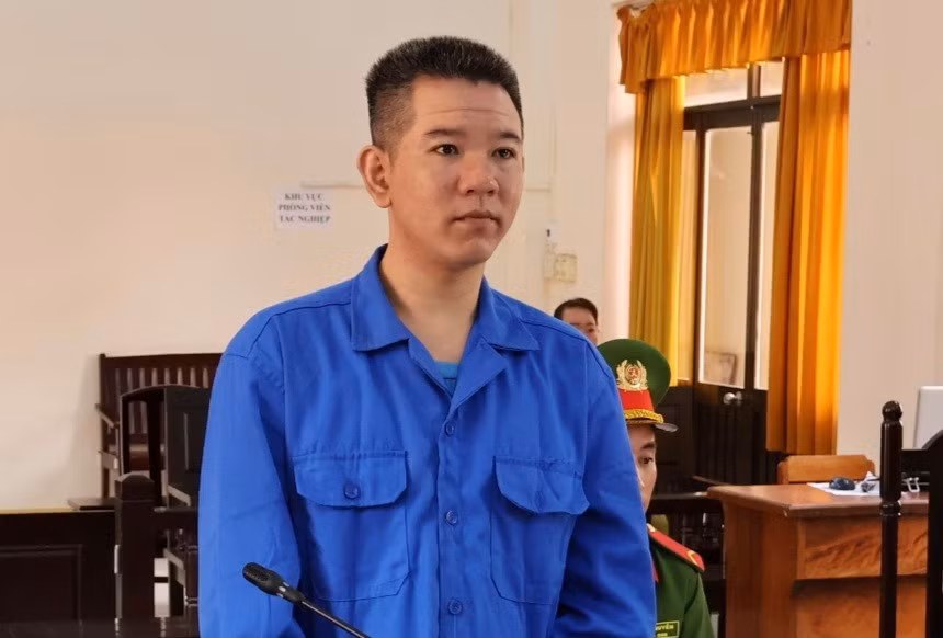 Bị cáo Bùi Phước Vinh tại tòa.