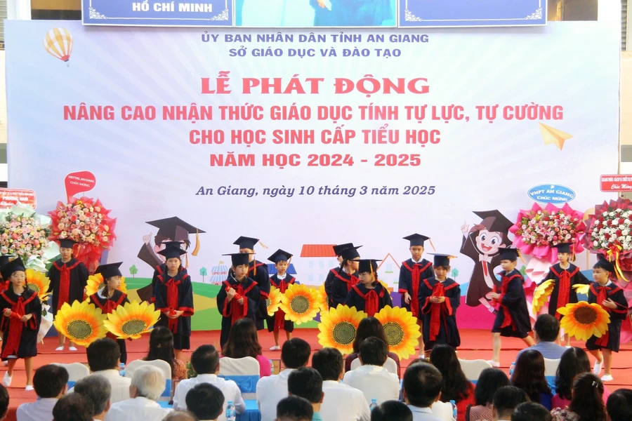 An Giang phát động nâng cao nhận thức giáo dục tính tự lực, tự cường cho học sinh tiểu học. (Ảnh: Trọng Nhân)