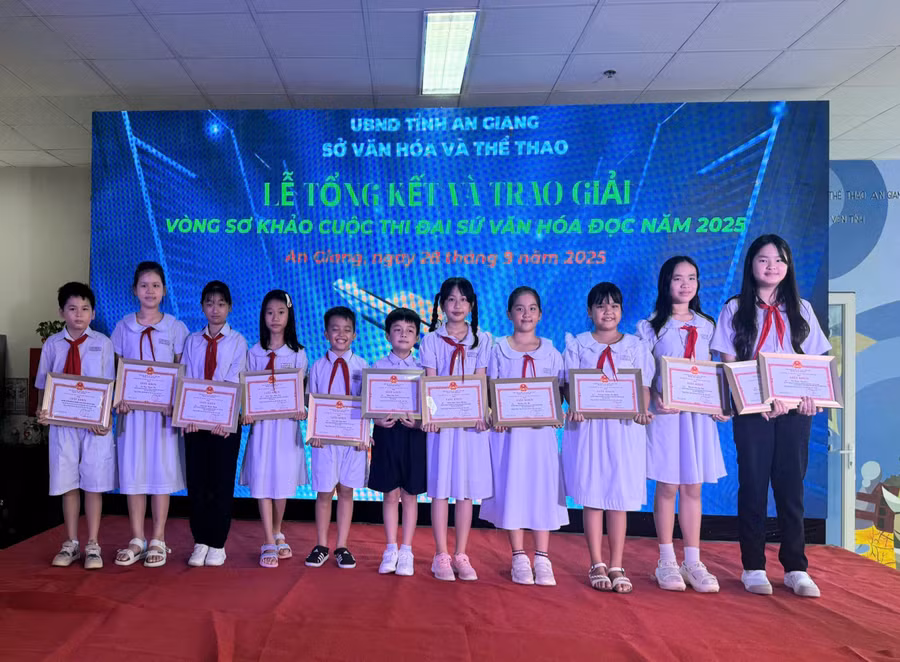 Tỉnh An Giang trao giải Cuộc thi Đại sứ Văn hóa đọc năm 2025.