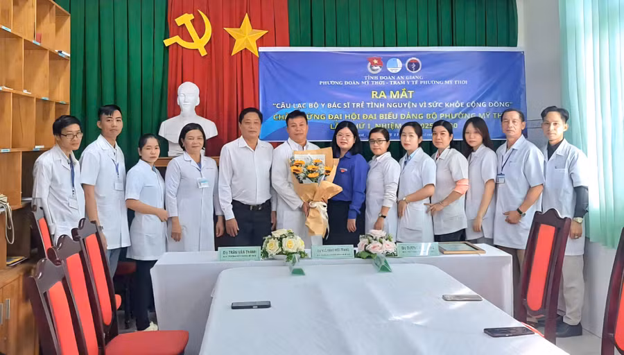 Phường Mỹ Thới, tỉnh An Giang ra mắt Câu lạc bộ "Y, bác sĩ trẻ tình nguyện vì sức khỏe cộng đồng". 