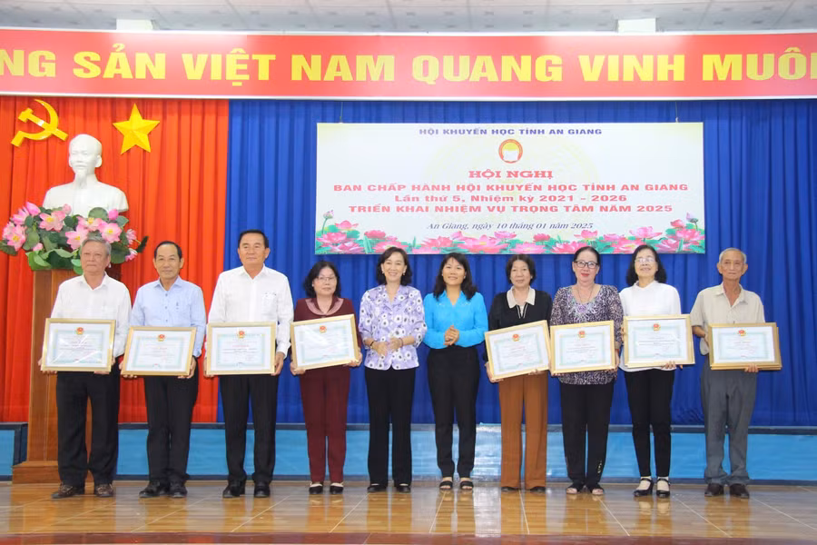 Hội nghị Ban chấp hành Hội Khuyến học tỉnh An Giang lần thứ 5, nhiệm kỳ 2021 - 2026.