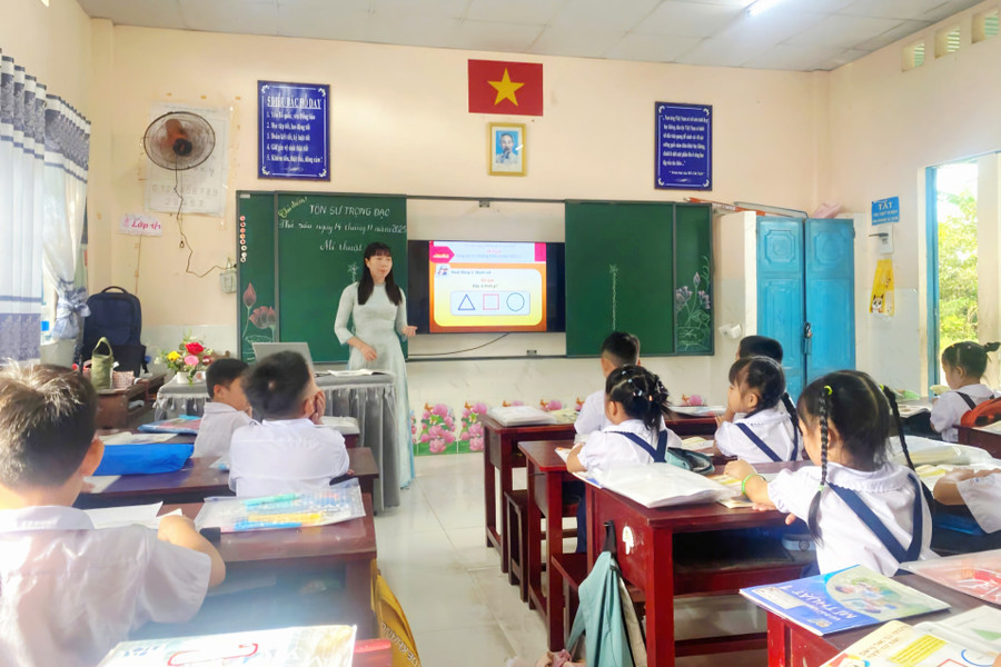 Hoạt động dạy học tại một trường học trên địa bàn tỉnh An Giang.