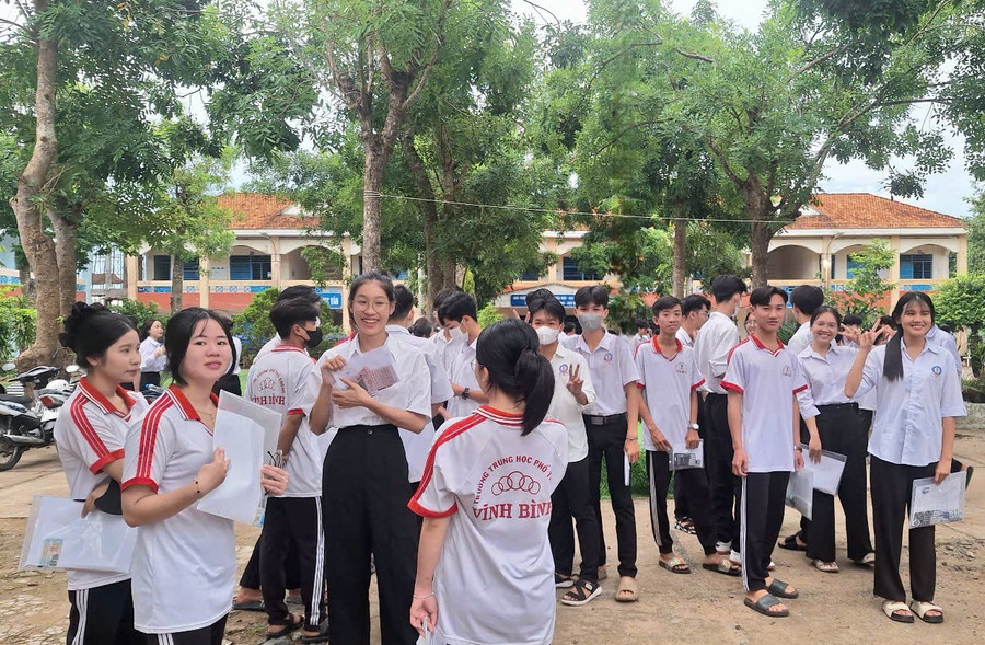 Thí sinh tỉnh An Giang tham gia Kỳ thi tốt nghiệp THPT năm 2025. Ảnh: Trọng Nhân.