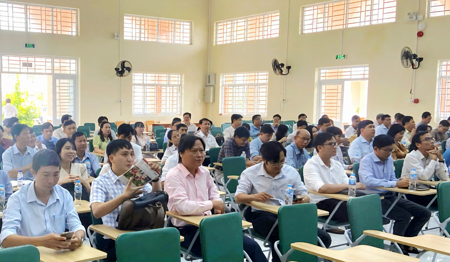 Đại biểu tham dự tham dự Hội nghị. Ảnh: Trọng Nhân. 1000044968.jpg