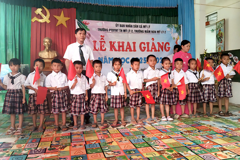 khai-giang-my-ly-10.jpg