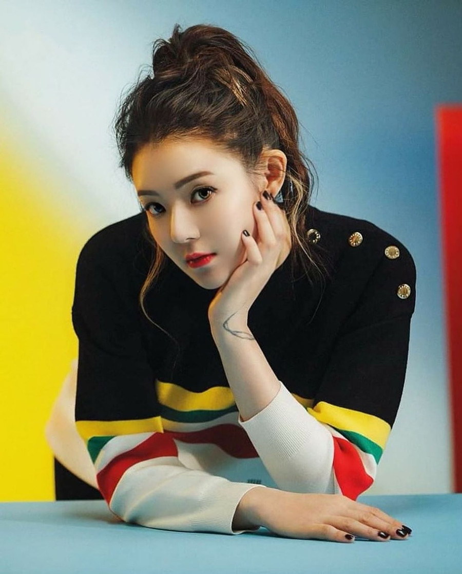 Cuộc sống bi kịch, không như hình ảnh trải hoa hồng của con gái Lý Liên Kiệt ảnh 1