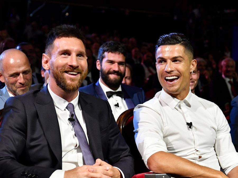 Ronaldo, Messi có xứng đáng vào top 10 cầu thủ vĩ đại nhất?