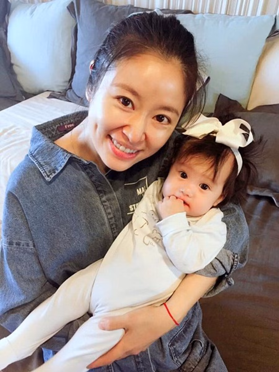 Ở tuổi 44, Lâm Tâm Như có cuộc sống bình dị, ít phô trương bên cạnh Hoắc Kiến Hoa.