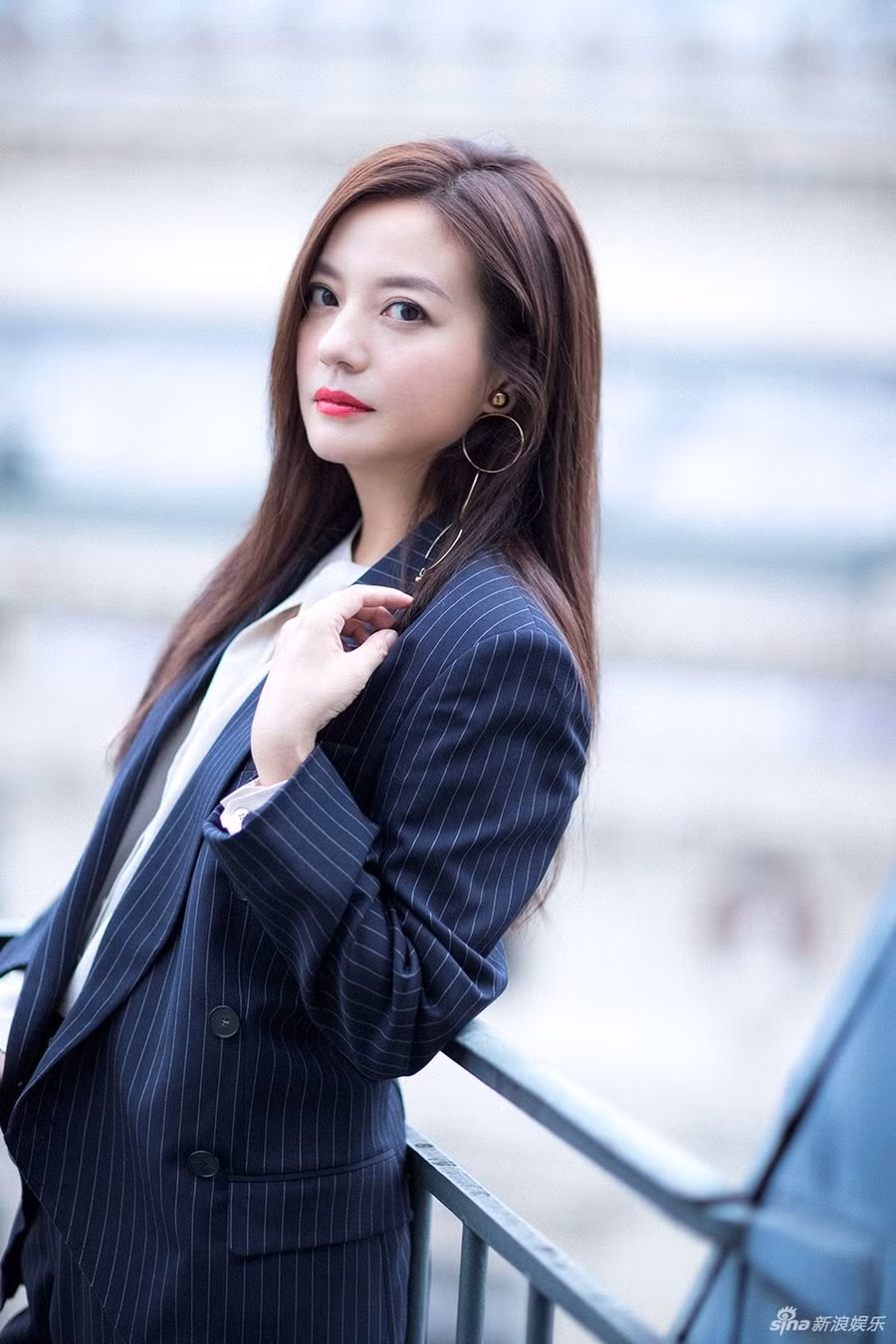 Én nhỏ Triệu Vy vừa là ngôi sao nên tuổi, vừa là tỷ phú nổi tiếng Trung Quốc.