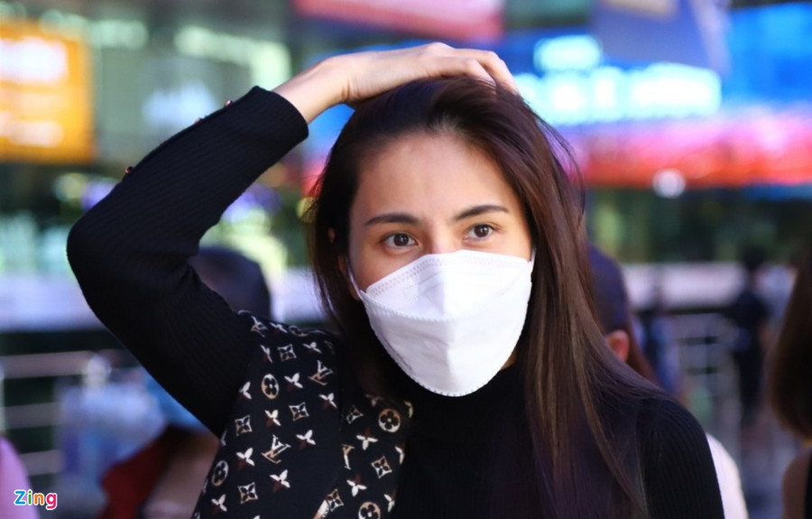 Nhiều khán giả ra sân bay đón Thủy Tiên. Ảnh: Quỳnh Danh. Nhiều khán giả ra sân bay đón Thủy Tiên. Ảnh: Quỳnh Danh.