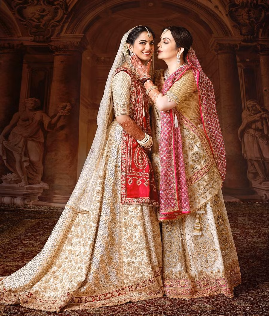 Cuộc sống xa hoa của con gái tỷ phú giàu nhất châu Á ảnh 1