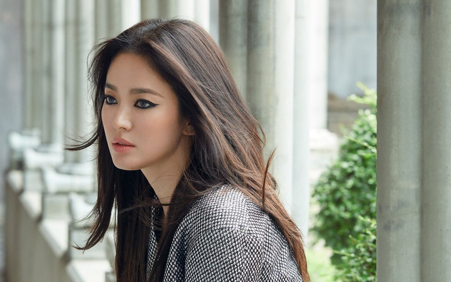 Song Hye Kyo muốn tạm dừng đóng phim tới hết 2020. Song Hye Kyo muốn tạm dừng đóng phim tới hết 2020.