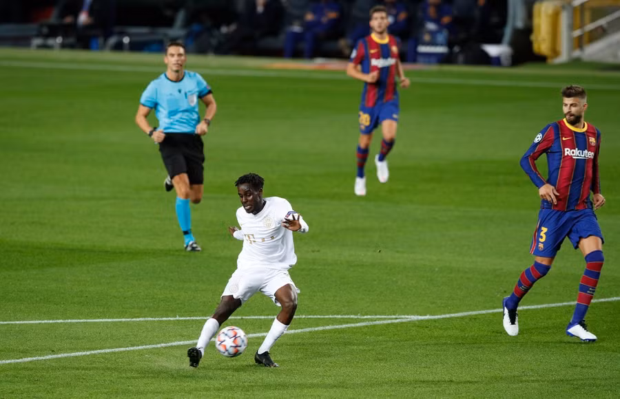 Đối thủ đầu tiên của Barca ở Champions League 2020/21 chỉ là Ferencvaros. CLB đến từ giải vô địch quốc gia Hungary tạo ra đôi chút bất ngờ khi nhập cuộc tốt hơn trước chủ nhà. Đội khách còn làm tung mành lưới của Chol Nguen ở phút 11, nhưng bàn thắng không được công nhận vì lỗi việt vị. Đối thủ đầu tiên của Barca ở Champions League 2020/21 chỉ là Ferencvaros. CLB đến từ giải vô địch quốc gia Hungary tạo ra đôi chút bất ngờ khi nhập cuộc tốt hơn trước chủ nhà. Đội khách còn làm tung mành lưới của Chol Nguen ở phút 11, nhưng bàn thắng không được công nhận vì lỗi việt vị.