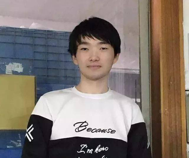 Xu Mengnan hối hận và tìm cách làm lại cuộc đời sau sai lầm khi thi gaokao. Ảnh: Sohu. Xu Mengnan hối hận và tìm cách làm lại cuộc đời sau sai lầm khi thi gaokao. Ảnh: Sohu.