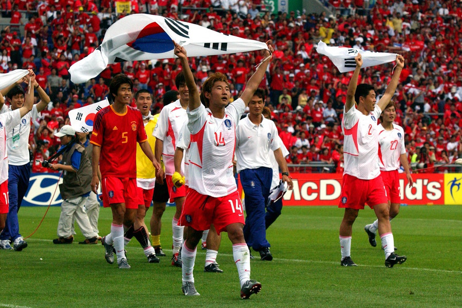 Vì sao bóng đá Hàn Quốc gây tai tiếng ở World Cup 2002?