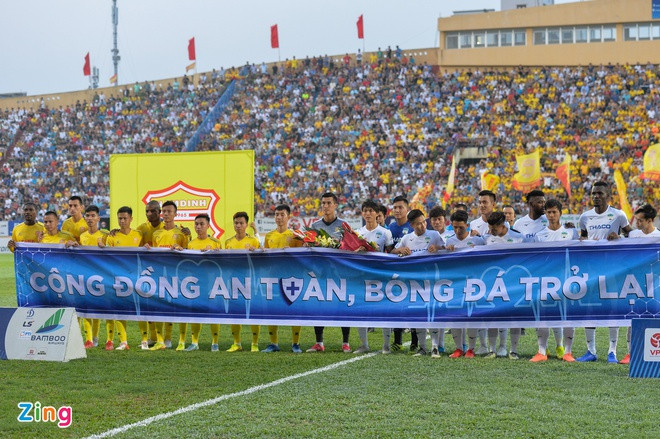 Báo châu Á thán phục sự trở lại của bóng đá Việt Nam