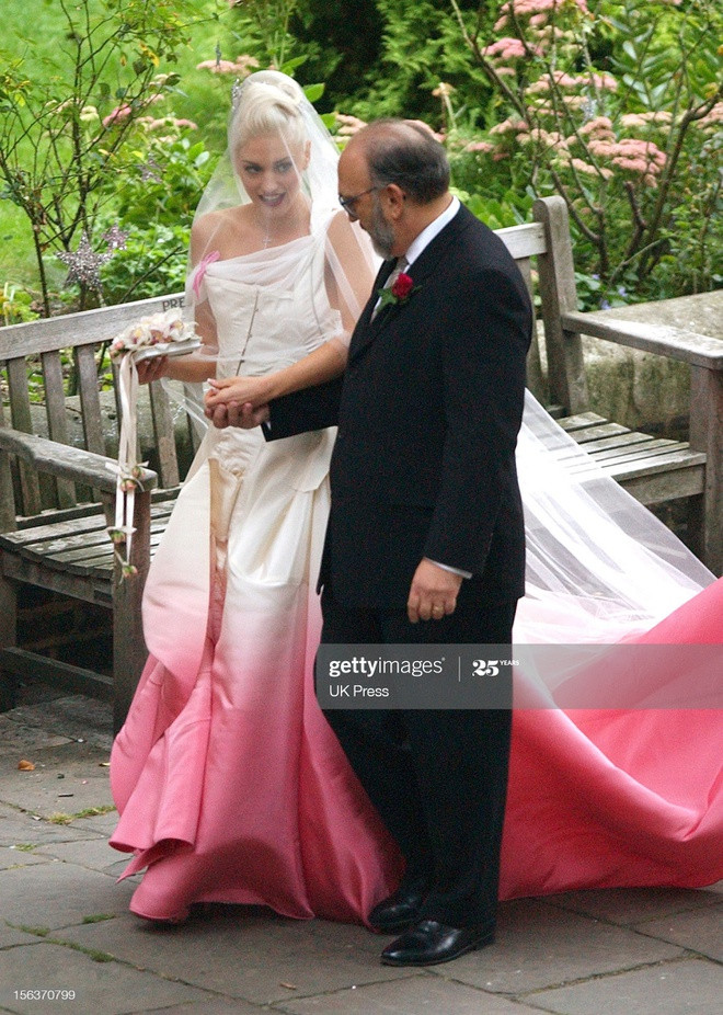 vay cuoi doc dao anh 8