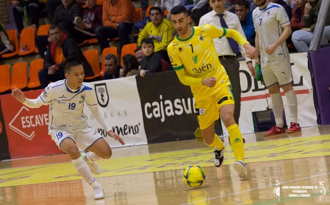 Tuyển thủ futsal Việt Nam kể chuyện cách ly ở Tây Ban Nha