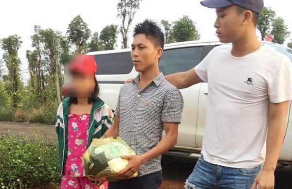 Lời khai của người đàn ông sống như vợ chồng với bé gái lớp 8