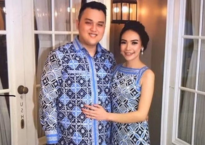 Bác sĩ hoãn cưới để chống dịch qua đời, bỏ lại bạn gái yêu 8 năm cùng đám cưới dang dở