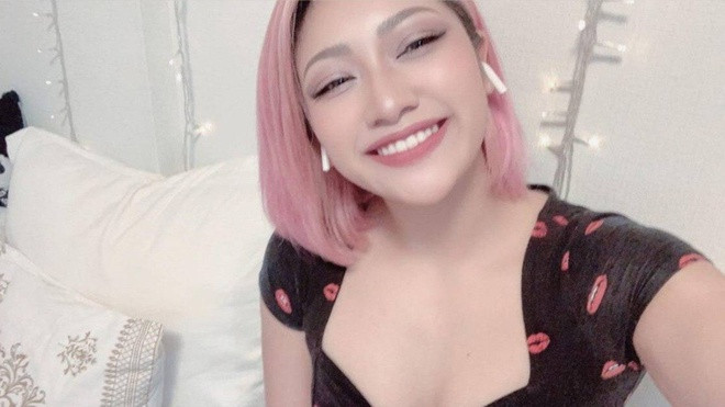 Mẹ của Hana Kimura cho rằng nhà đài phải chịu trách nhiệm cho cái chết của con gái mình, thay vì đổ lỗi cho cư dân mạng.