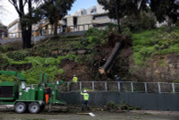 Chùm ảnh bão ‘sông khí quyển’ tàn phá California 