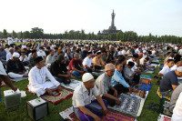 Hình ảnh hàng triệu người Hồi giáo trên khắp thế giới mừng lễ Eid al-Fitr