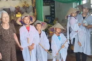 Xót xa 4 con thơ sống cơ cực, nay bố lại đột ngột qua đời