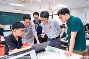 Nhóm sinh viên Trường CNTT, Đại học Phenikaa tham gia HSIL Global Hackathon 2026 - Vietnam Hub.