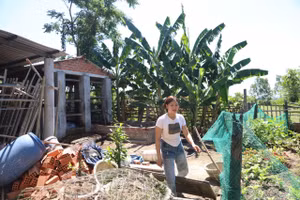 Người dân không đồng tình với cách thức tổ chức phát hỗ trợ thiên tai.