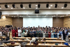 180 giảng viên, sinh viên tham gia 'study tour' tại Hàn Quốc