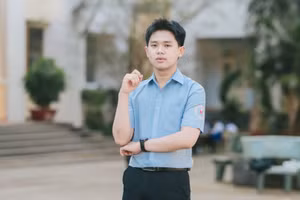 Hai nam sinh Gia Lai bật mí bí quyết giành cú đúp điểm 10