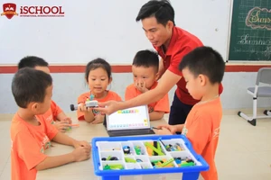 Mùa hè rực rỡ sắc màu tại iSchool Hà Tĩnh