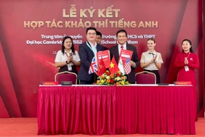 Trường Tiểu học - THCS và THPT iSchool Quy Nhơn (tỉnh Gia Lai) tổ chức lễ ký kết hợp tác khảo thí tiếng Anh với Trung tâm ủy quyền Đại học Cambridge VN552.